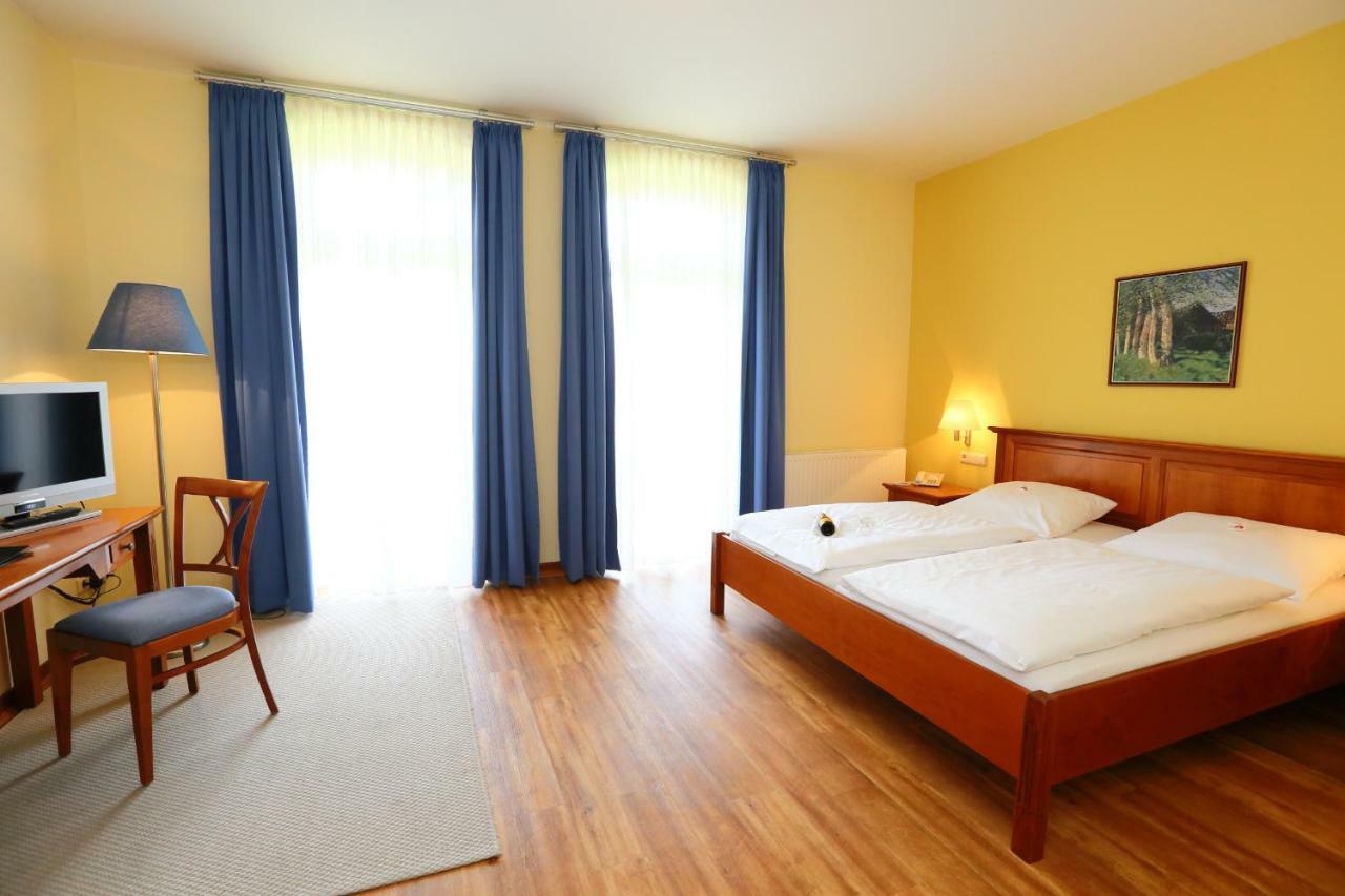 Stade Land Golf Hotel Tiny Haeuser Deinste Eksteriør billede