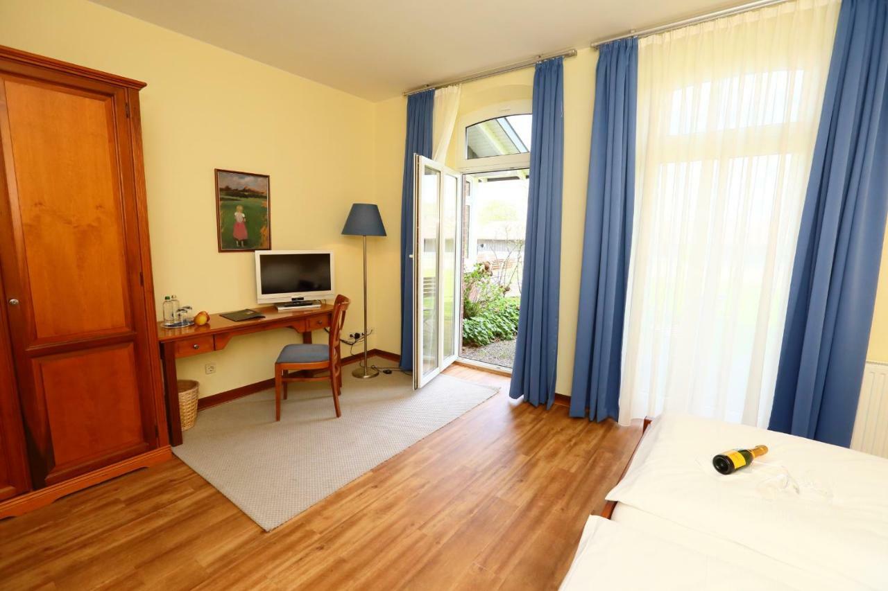 Stade Land Golf Hotel Tiny Haeuser Deinste Eksteriør billede